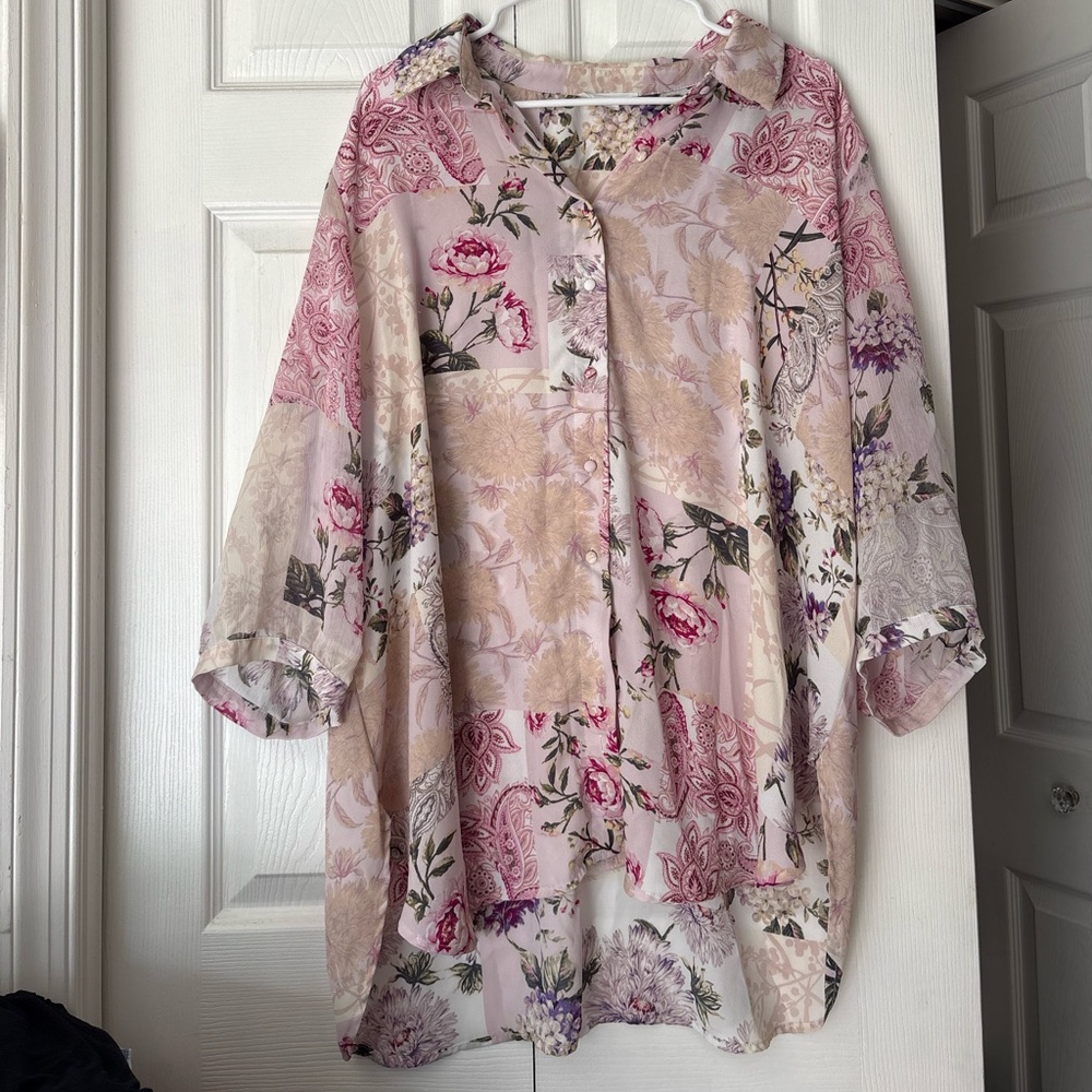 NWOT Cynthia Rowley Floral Patchwork Tunic Blouse. Size 2XL.